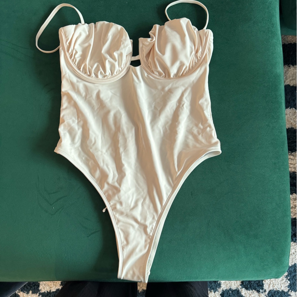 Cupshe Swimsuit